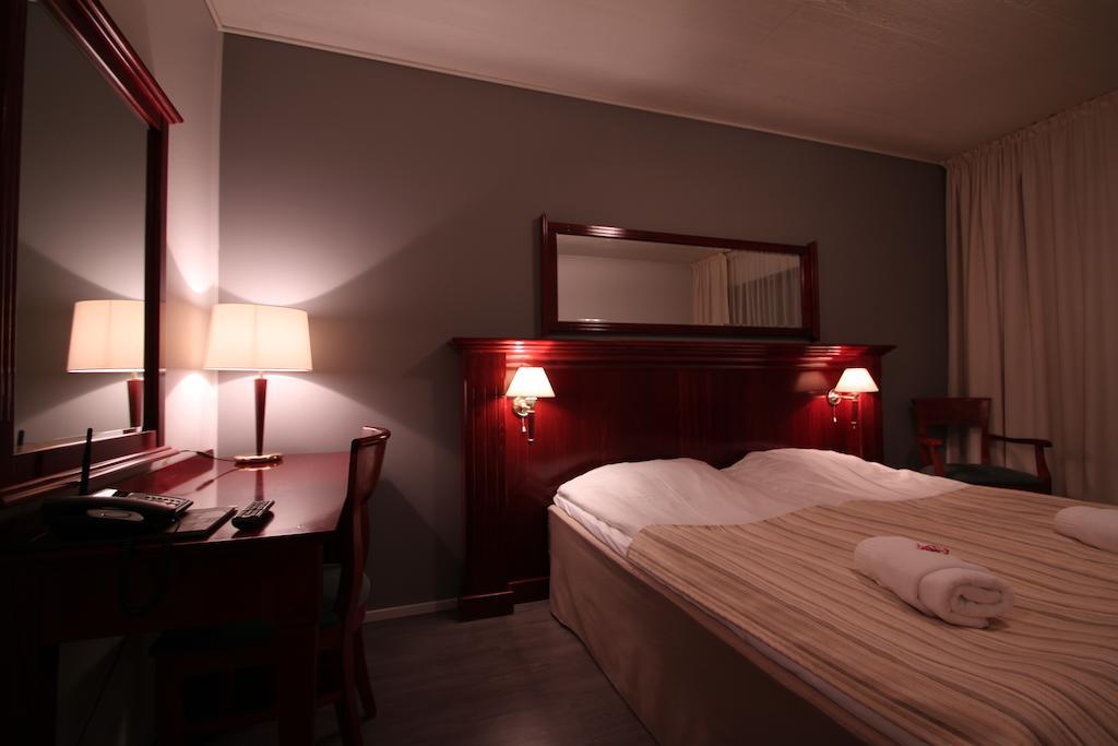 Hotelli Jussan Tupa Enontekiö Kamer foto