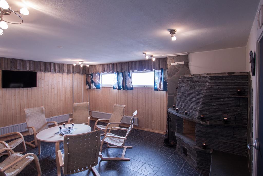 Hotelli Jussan Tupa Enontekiö Buitenkant foto